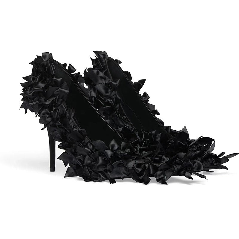 Pointed high heels with full bow inlaid thin heels
