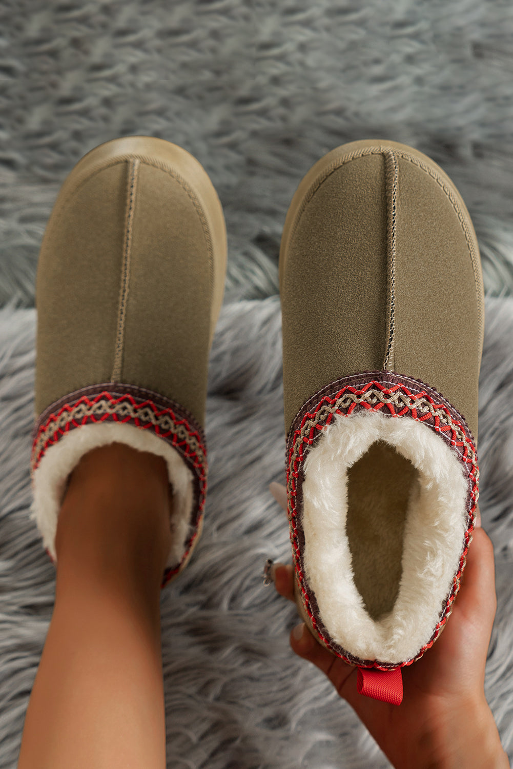 Contrast Print Suede Plush Lined Platform Slippers