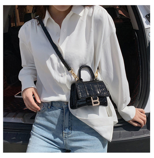 Net Red Small Black Bag Ladies Bag Casual Versatile One Shoulder Messenger Bag Black Crocodile Pattern Small Square Bag