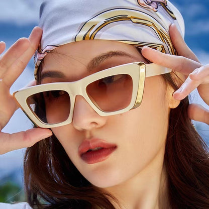 Fashionable Fashion Brand Cat Eye Sunglasses For Women Sunscreen Ins Small Frame UV Resistant Sunglasses For Men In Summer