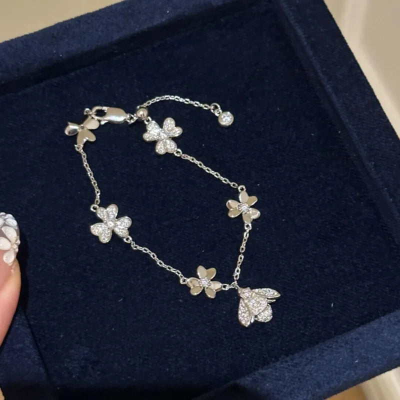 Fashion silver 925 inlay diamond elegant and exquisite Bracelets for women Retro bee three flower bangles luxury wedding jewelry