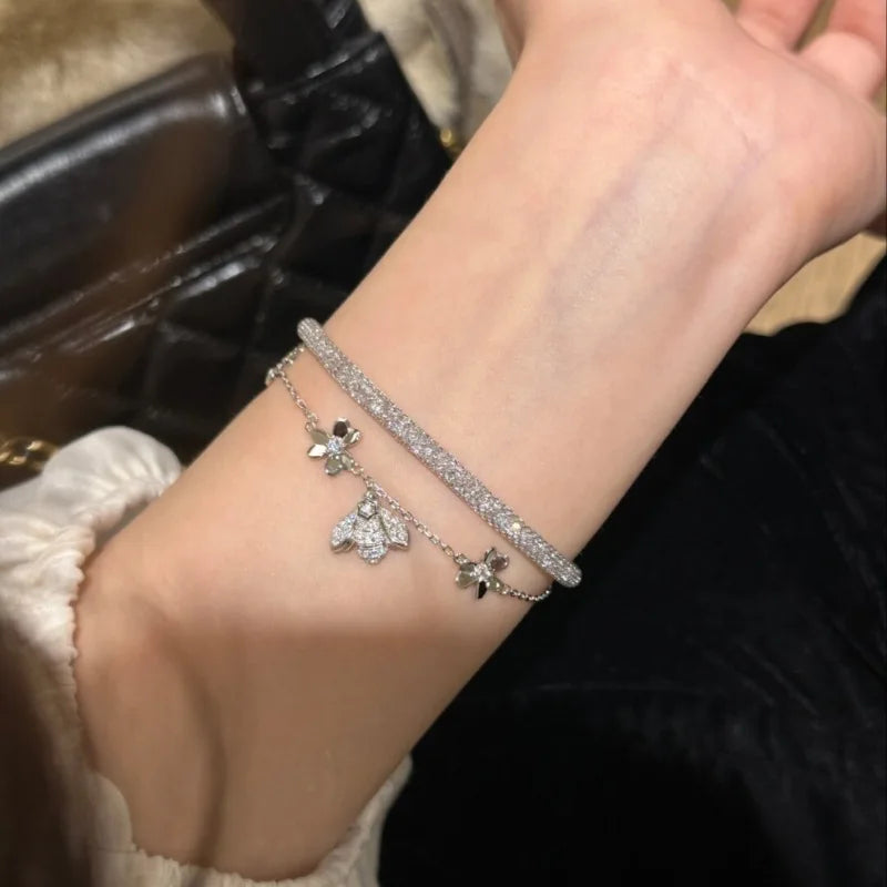 Fashion silver 925 inlay diamond elegant and exquisite Bracelets for women Retro bee three flower bangles luxury wedding jewelry